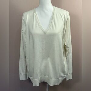 Banana Republic Cream V-Neck Forever Sweater